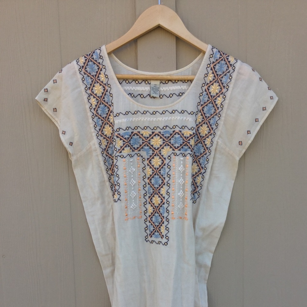4/25 🌵🌵🌵 Lucky Brand Embroidered Top / Tunic